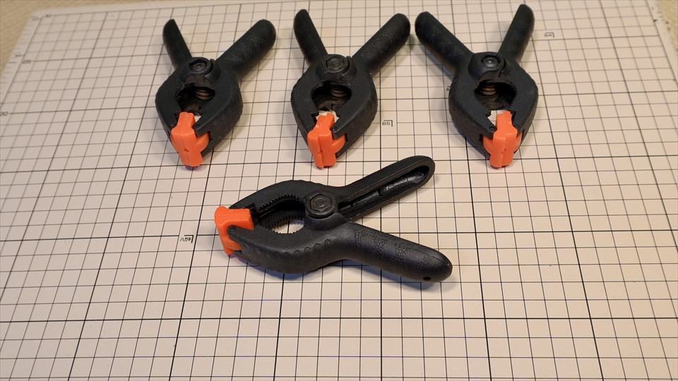 ナイロンクランプ（スプリングクランプ）