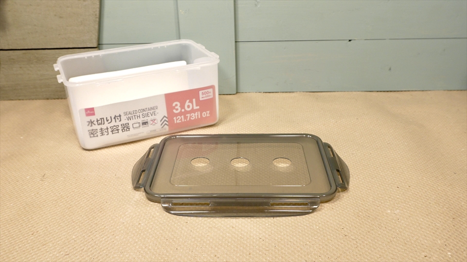 トビムシの飼い方・殖やし方・飼育用品・飼育環境・エサについてまとめました・おすすめの飼育容器(空気穴)