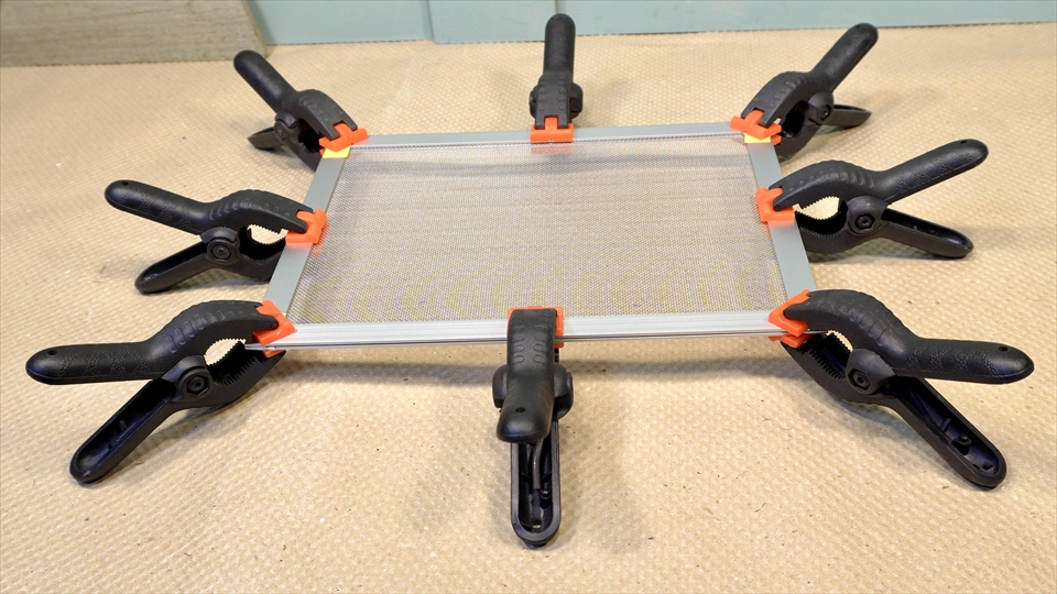 フレーム付きガラス水槽用のネット型のフタ（網蓋）の自作