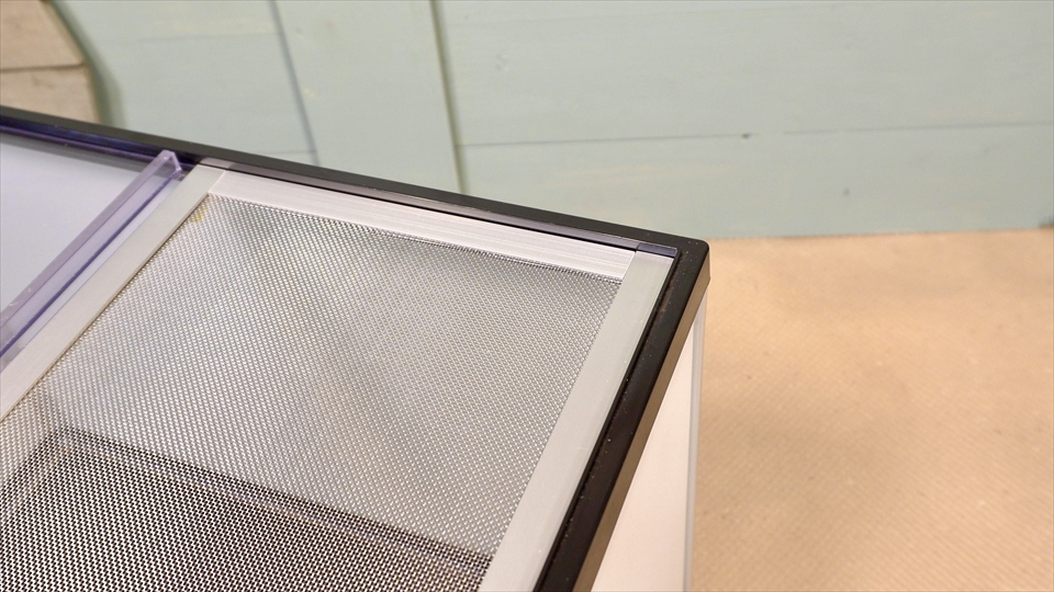 フレーム付きガラス水槽用のネット型のフタ（網蓋）の自作